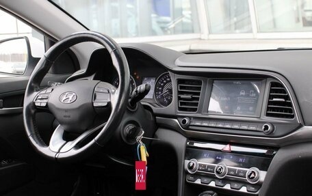 Hyundai Elantra VI рестайлинг, 2020 год, 1 790 000 рублей, 11 фотография