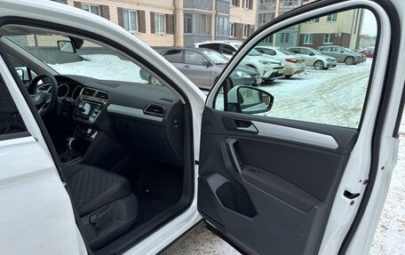 Volkswagen Tiguan II, 2020 год, 2 900 000 рублей, 28 фотография