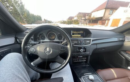 Mercedes-Benz E-Класс, 2010 год, 1 990 000 рублей, 9 фотография