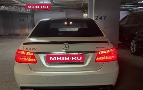 Mercedes-Benz E-Класс, 2010 год, 1 990 000 рублей, 6 фотография