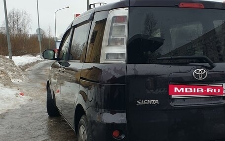 Toyota Sienta I, 2013 год, 950 000 рублей, 6 фотография