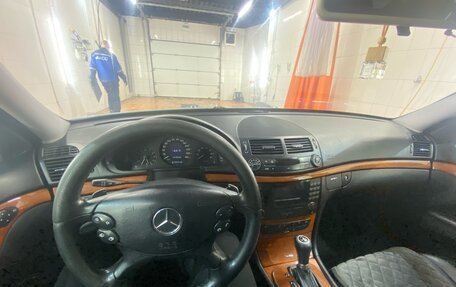 Mercedes-Benz E-Класс, 2007 год, 915 000 рублей, 10 фотография