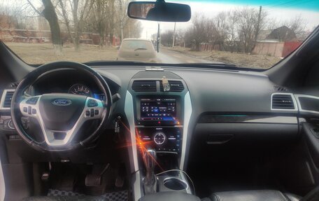 Ford Explorer VI, 2013 год, 2 300 000 рублей, 11 фотография
