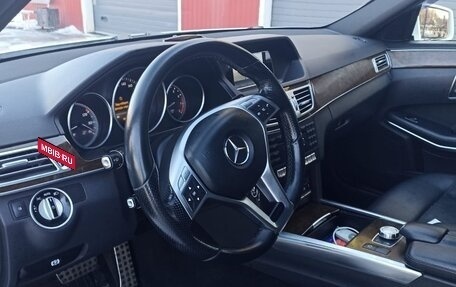 Mercedes-Benz E-Класс, 2014 год, 1 900 000 рублей, 14 фотография