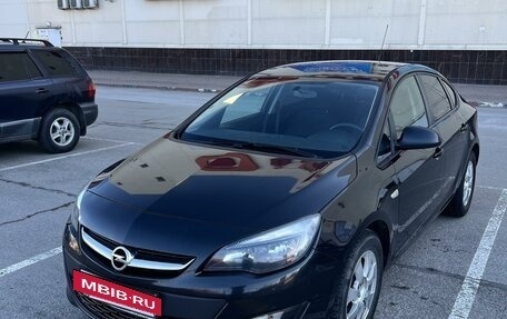 Opel Astra J, 2014 год, 1 210 000 рублей, 5 фотография