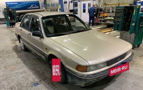 Mitsubishi Galant VIII, 1990 год, 130 000 рублей, 5 фотография