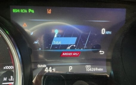 Toyota Camry, 2018 год, 2 700 000 рублей, 13 фотография