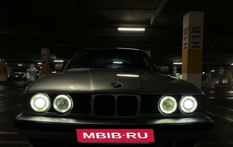 BMW 5 серия, 1990 год, 275 000 рублей, 6 фотография