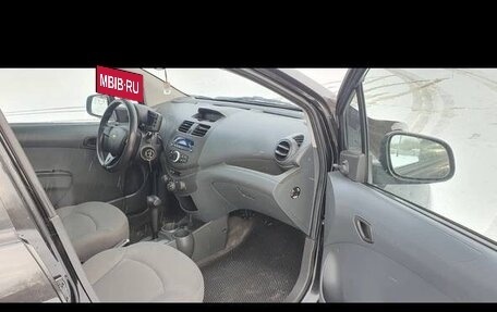 Chevrolet Spark III, 2013 год, 650 000 рублей, 5 фотография