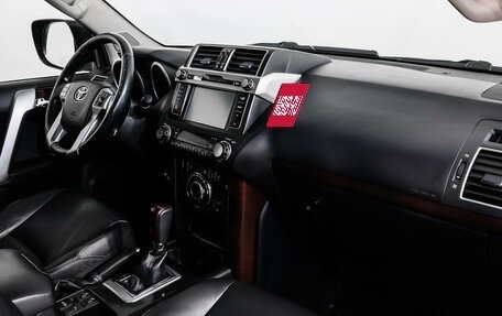 Toyota Land Cruiser Prado 150 рестайлинг 2, 2015 год, 4 032 014 рублей, 13 фотография