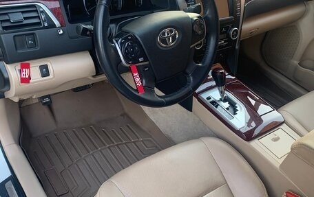 Toyota Camry, 2014 год, 1 900 000 рублей, 5 фотография