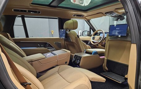Land Rover Range Rover IV рестайлинг, 2023 год, 27 700 000 рублей, 10 фотография