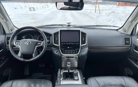 Toyota Land Cruiser 200, 2015 год, 6 500 000 рублей, 23 фотография