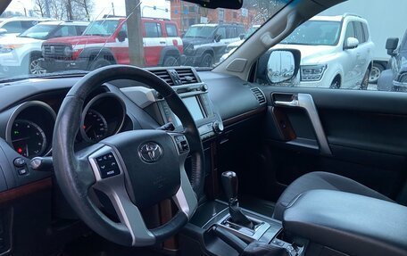 Toyota Land Cruiser Prado 150 рестайлинг 2, 2014 год, 3 299 000 рублей, 7 фотография