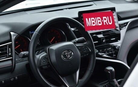 Toyota Camry, 2022 год, 3 870 000 рублей, 19 фотография