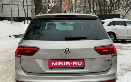 Volkswagen Tiguan II, 2017 год, 2 975 000 рублей, 6 фотография