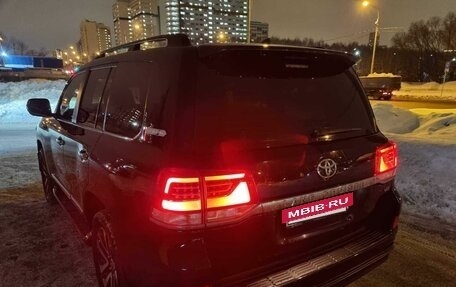 Toyota Land Cruiser 200, 2018 год, 7 700 000 рублей, 6 фотография