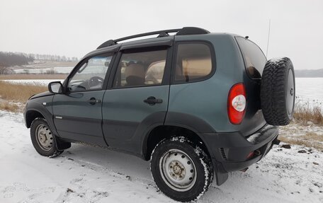 Chevrolet Niva I рестайлинг, 2011 год, 549 000 рублей, 5 фотография