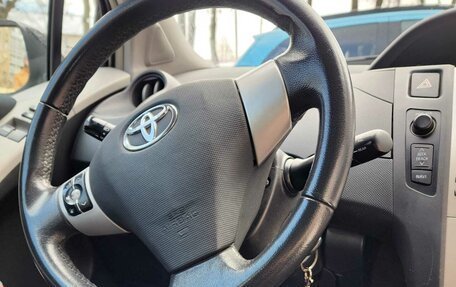 Toyota Yaris III рестайлинг, 2007 год, 670 000 рублей, 10 фотография