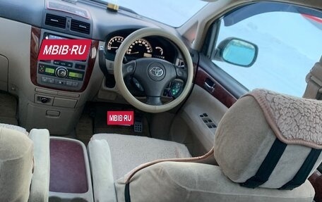Toyota Ipsum II, 2001 год, 895 000 рублей, 2 фотография