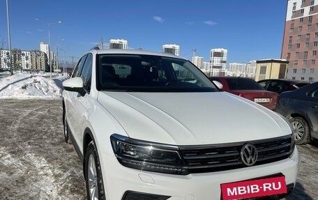 Volkswagen Tiguan II, 2017 год, 2 870 000 рублей, 6 фотография