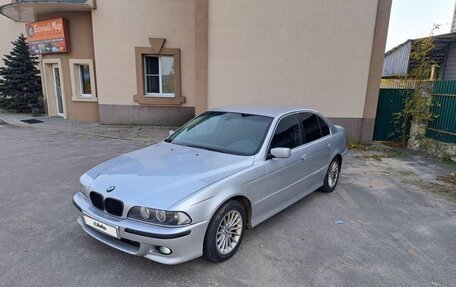 BMW 5 серия, 2002 год, 850 000 рублей, 17 фотография
