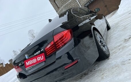BMW 5 серия, 2013 год, 2 490 000 рублей, 3 фотография
