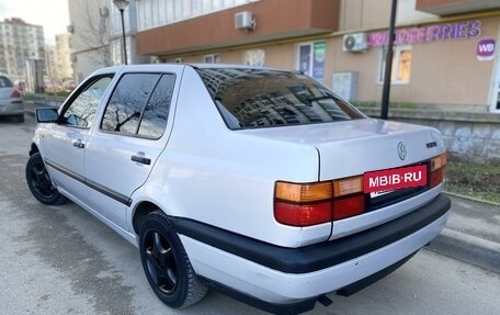 Volkswagen Vento, 1992 год, 215 000 рублей, 5 фотография