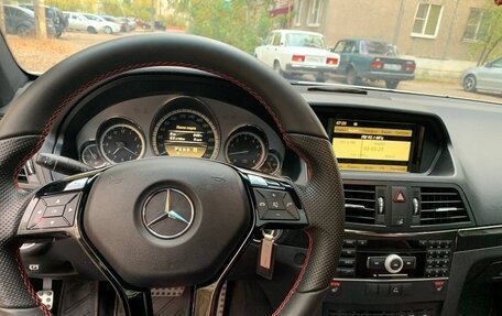 Mercedes-Benz E-Класс, 2011 год, 1 800 000 рублей, 2 фотография