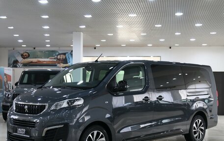 Peugeot Traveller I, 2019 год, 2 599 000 рублей, 1 фотография