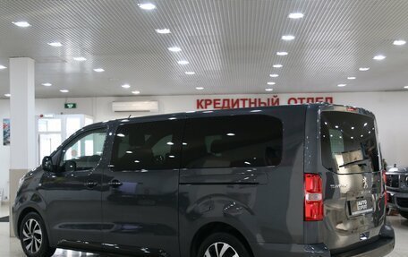 Peugeot Traveller I, 2019 год, 2 599 000 рублей, 4 фотография