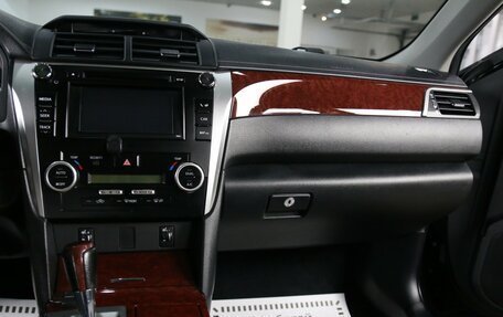 Toyota Camry, 2013 год, 1 299 000 рублей, 13 фотография