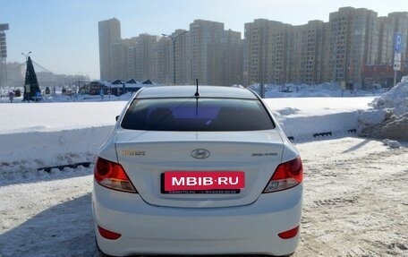 Hyundai Solaris II рестайлинг, 2013 год, 877 200 рублей, 4 фотография