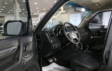 Mitsubishi Pajero IV, 2013 год, 1 799 000 рублей, 5 фотография
