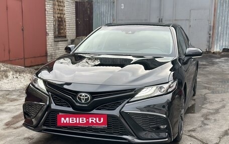 Toyota Camry, 2022 год, 4 200 000 рублей, 2 фотография