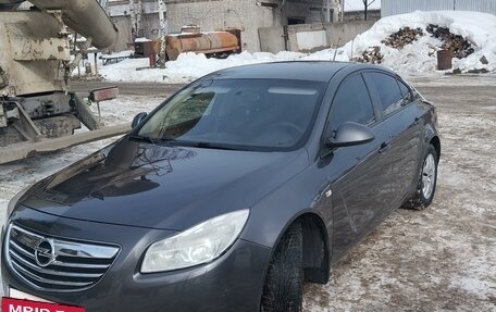 Opel Insignia II рестайлинг, 2010 год, 850 000 рублей, 2 фотография