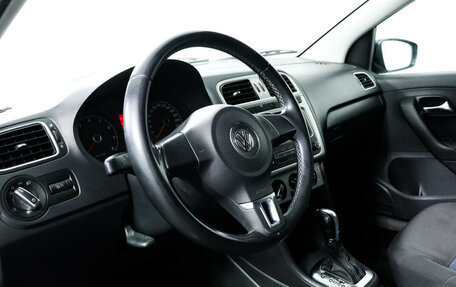Volkswagen Polo VI (EU Market), 2013 год, 724 000 рублей, 13 фотография