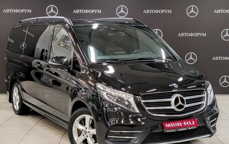 Mercedes-Benz V-Класс, 2018 год, 5 100 000 рублей, 12 фотография