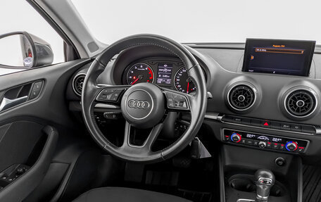 Audi A3, 2017 год, 1 950 000 рублей, 26 фотография