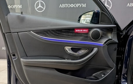Mercedes-Benz E-Класс, 2020 год, 4 750 000 рублей, 23 фотография