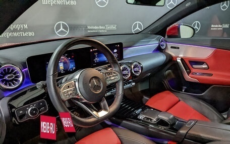 Mercedes-Benz CLA, 2019 год, 3 095 000 рублей, 20 фотография