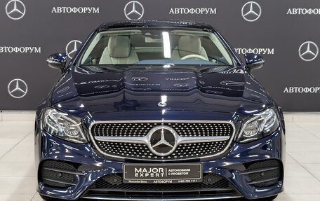 Mercedes-Benz E-Класс, 2018 год, 4 995 000 рублей, 6 фотография