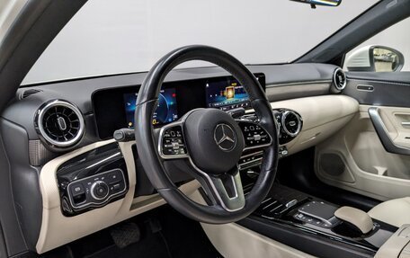 Mercedes-Benz A-Класс, 2021 год, 3 390 000 рублей, 24 фотография