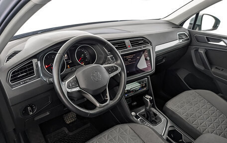 Volkswagen Tiguan II, 2021 год, 3 135 000 рублей, 9 фотография