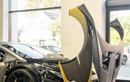 Lamborghini Huracán, 2021 год, 41 000 000 рублей, 2 фотография