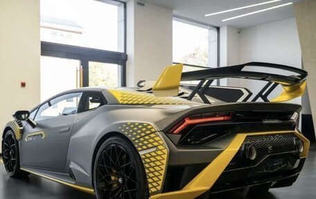 Lamborghini Huracán, 2021 год, 41 000 000 рублей, 6 фотография