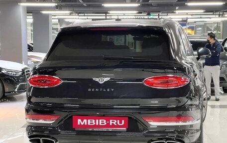 Bentley Bentayga I, 2021 год, 24 700 000 рублей, 2 фотография