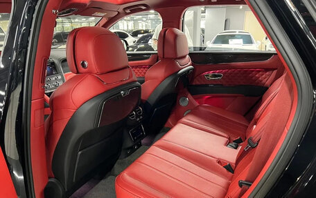 Bentley Bentayga I, 2021 год, 24 700 000 рублей, 9 фотография