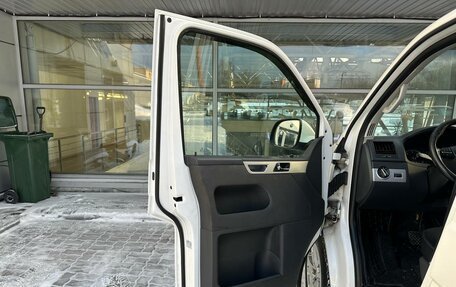 Volkswagen Multivan T5, 2011 год, 2 100 000 рублей, 12 фотография