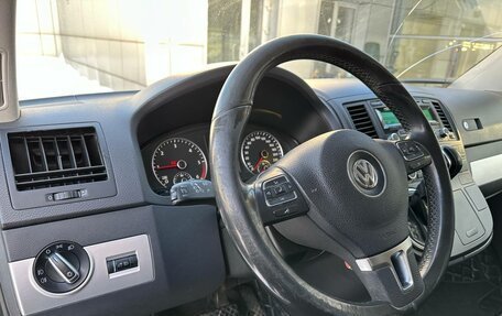 Volkswagen Multivan T5, 2011 год, 2 100 000 рублей, 21 фотография